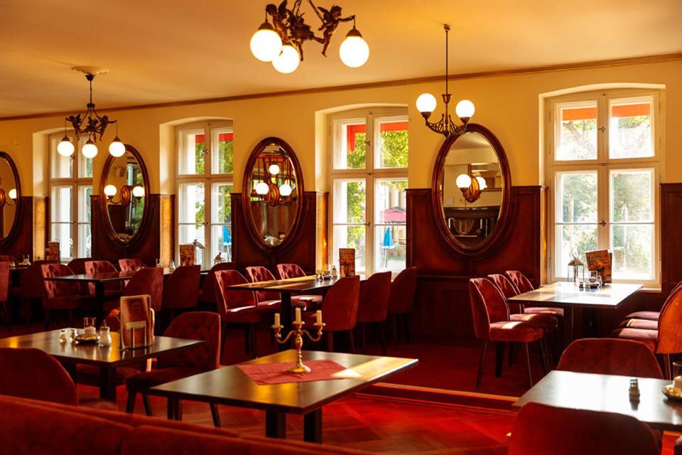 Hotel am Luisenplatz - Housity