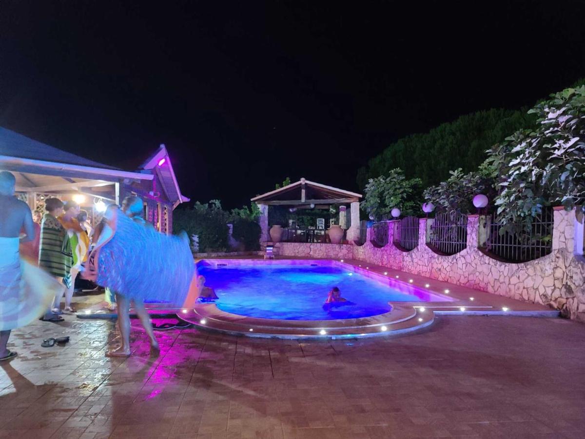 Gallo - La Cantina del contadino - Housity