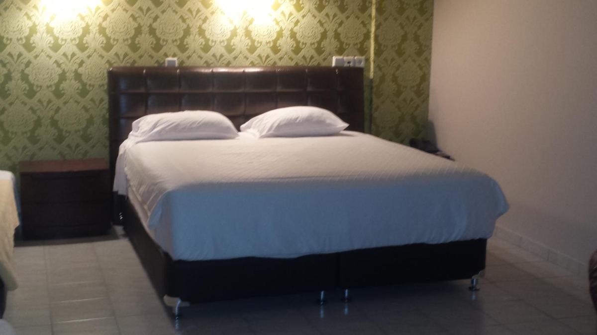 Hotel Ermis - Housity