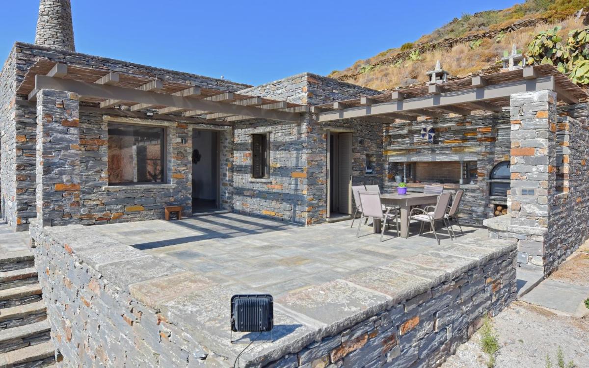 Mavrabeli Sunset Retreat - Housity