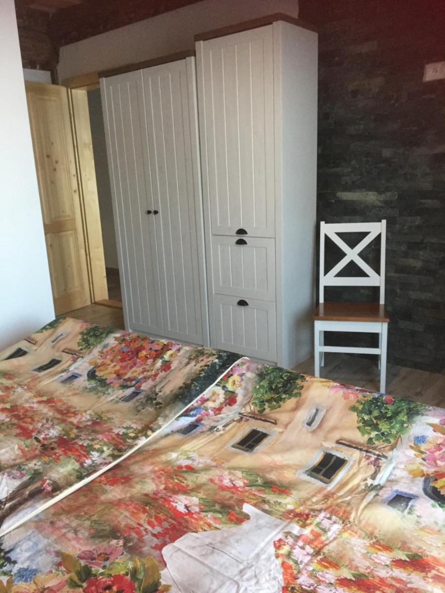 LOG HOUSE POLUDNICA - Housity