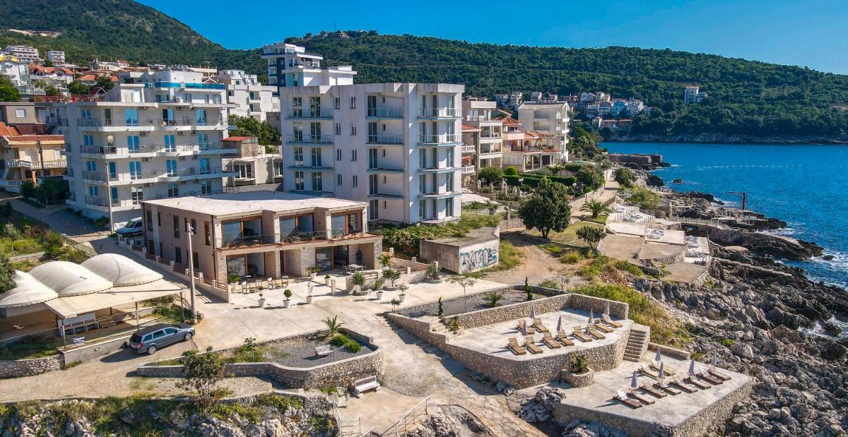 Sunset Bay Apartments - Housity