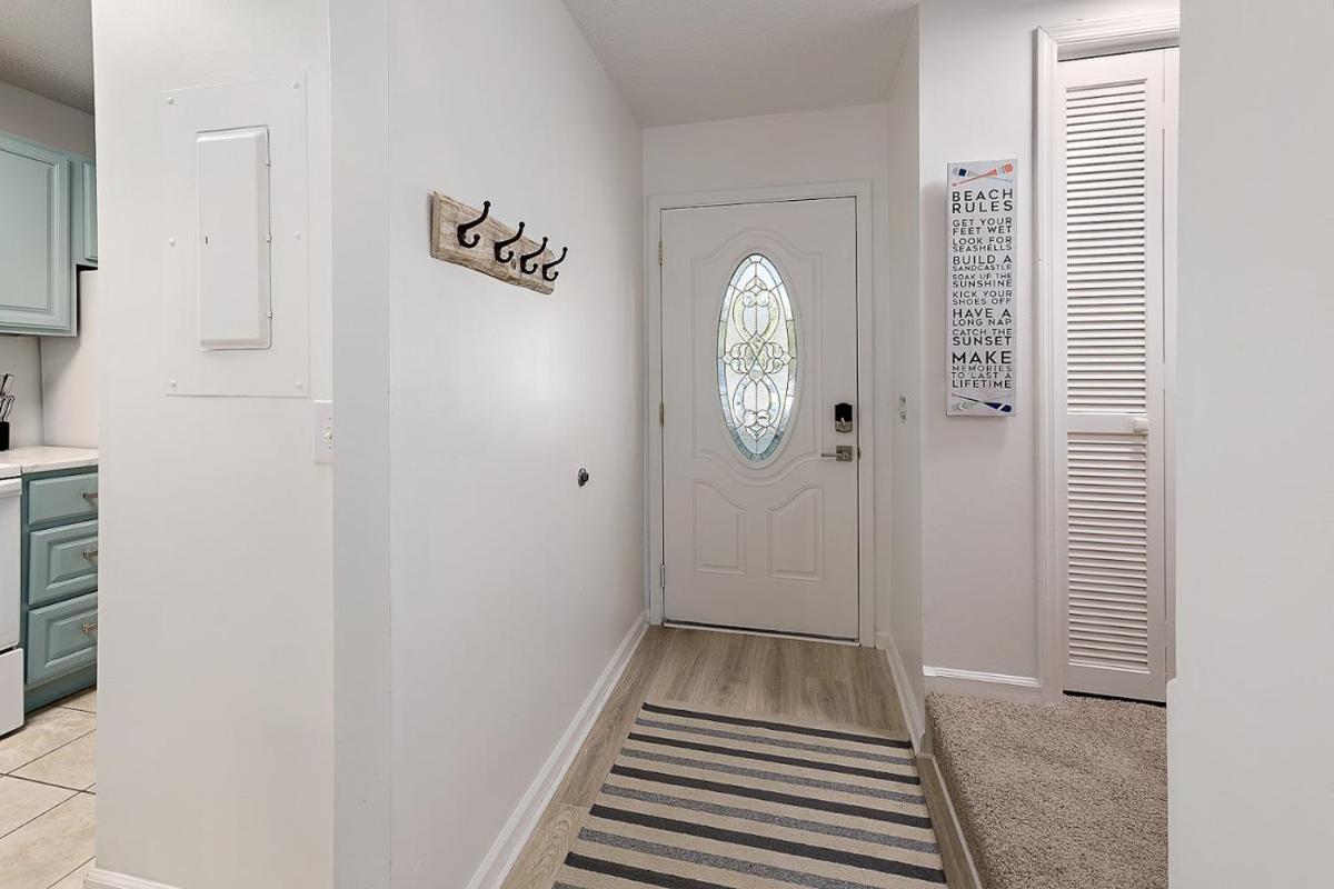 Selah - 2 bed - 1 and a half bath St Simons Condo with community pool - Housity