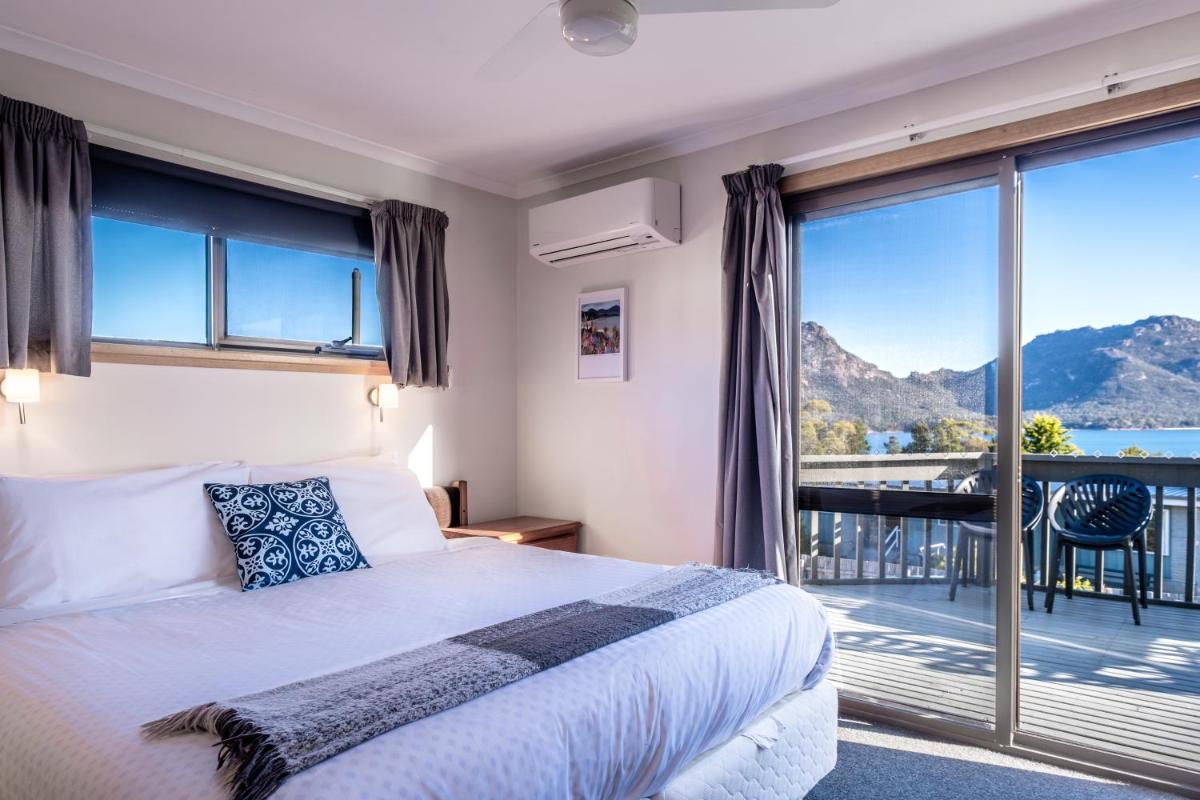 The Lookout ~ Large family house with views - Housity