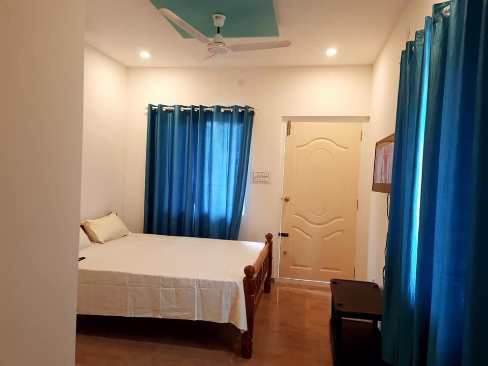 Pinto's Farm Stay - Housity
