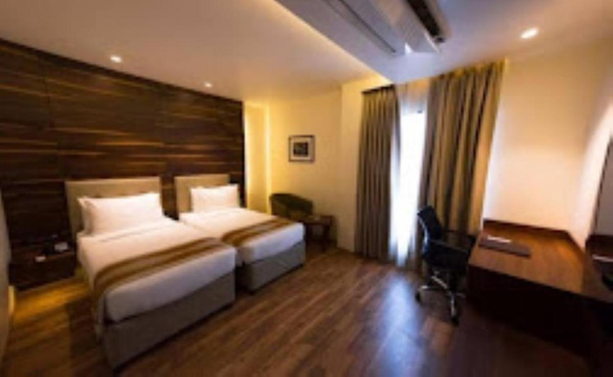 Hotel Pemaling Lords Inn Dirang - Housity