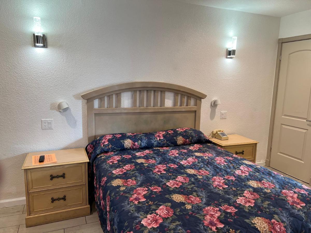 Sherwood Motel - Housity