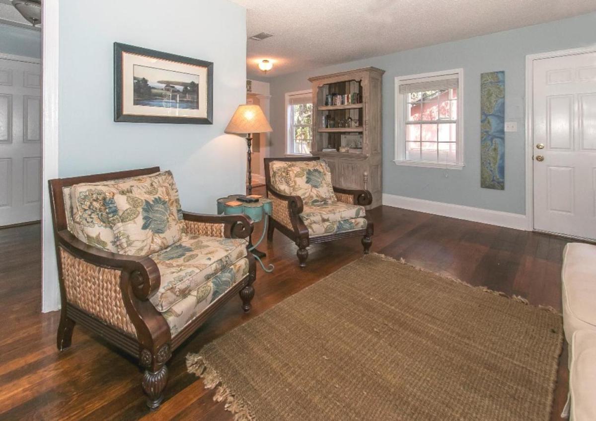 Pineapple Cottage - Housity