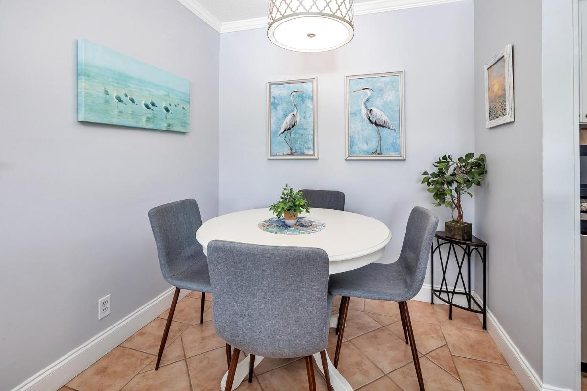 Ocean Walk P-13 - Housity