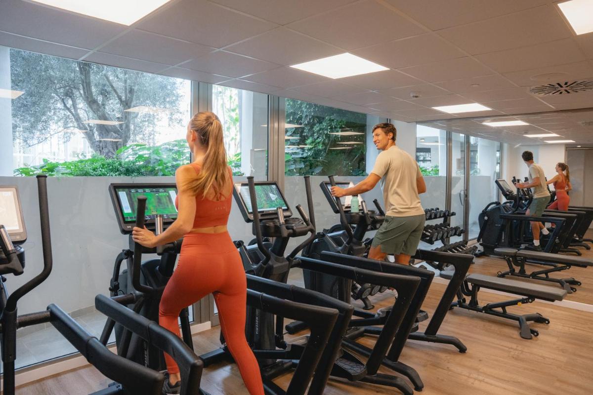 Gimnasio o instalaciones de fitness de Iberostar Selection Albufera Playa All Inclusive