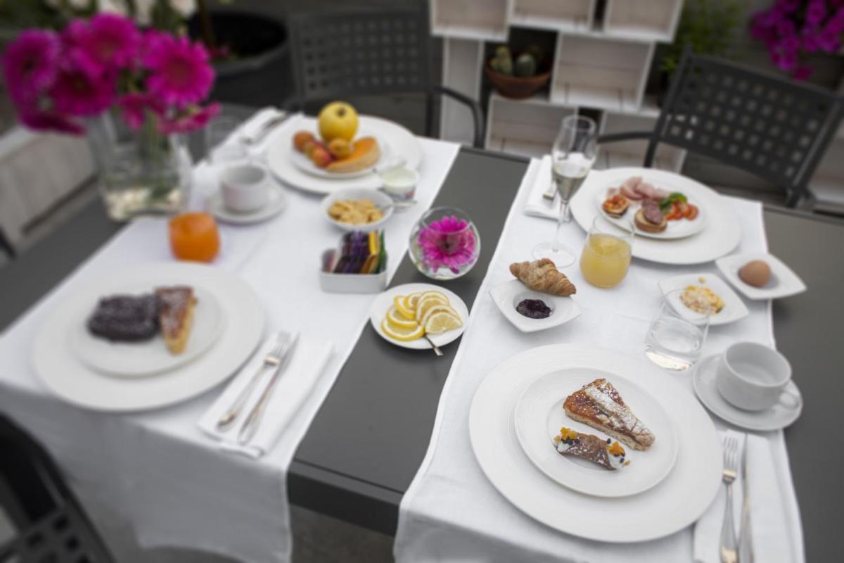 Palazzo Brunaccini Boutique Hotel - Housity