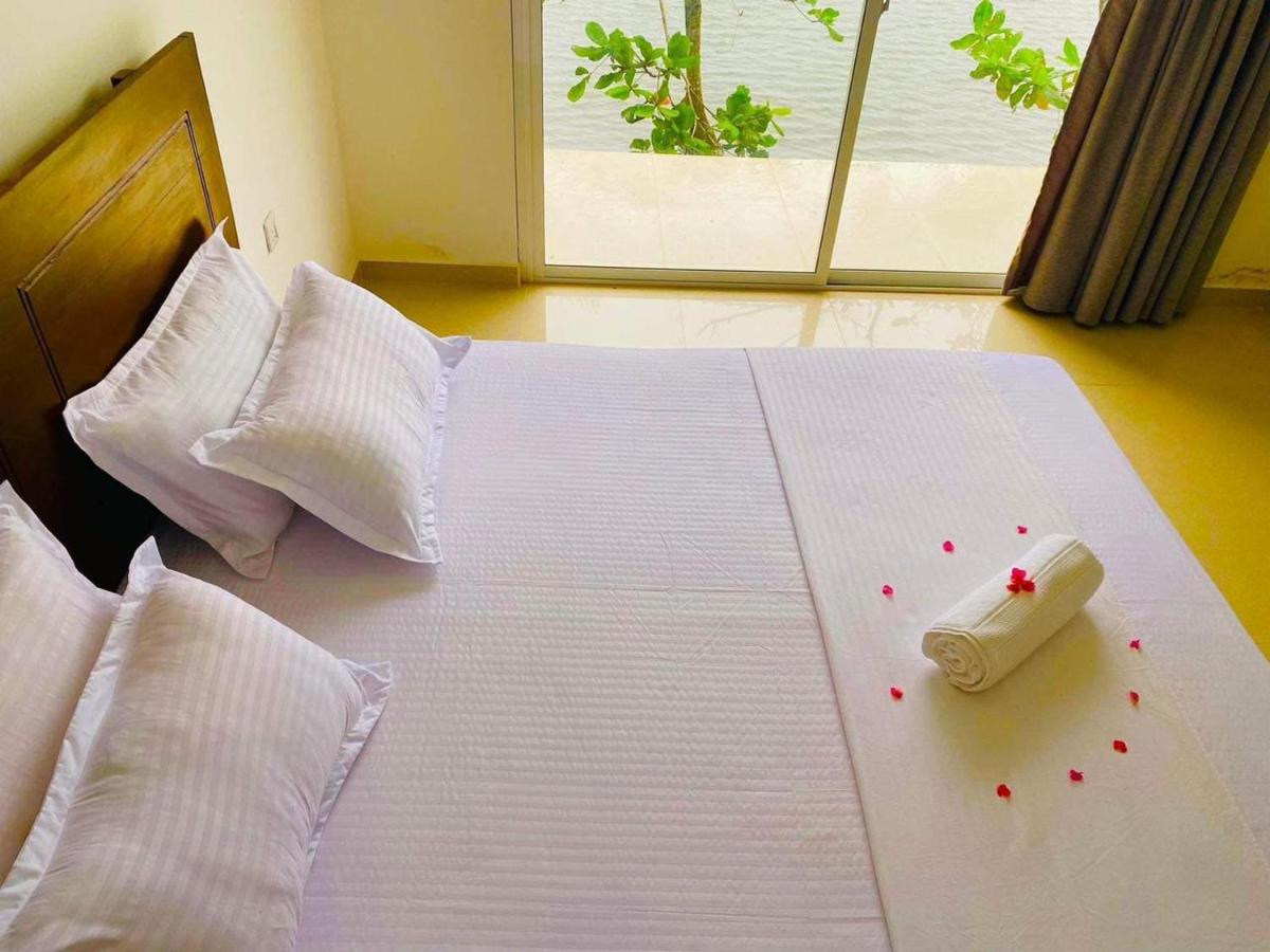 New Heaven Hotel - Housity