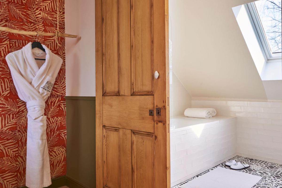 Salle de bains dans l'établissement Château De Villiers-Le-Mahieu