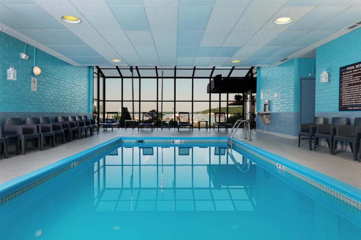 Harbor Shores on Lake Geneva - Housity