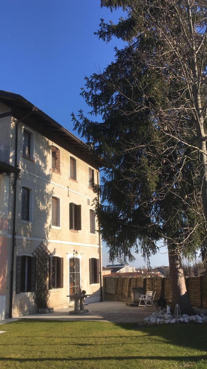 B&B Ernestine Family Home - Housity
