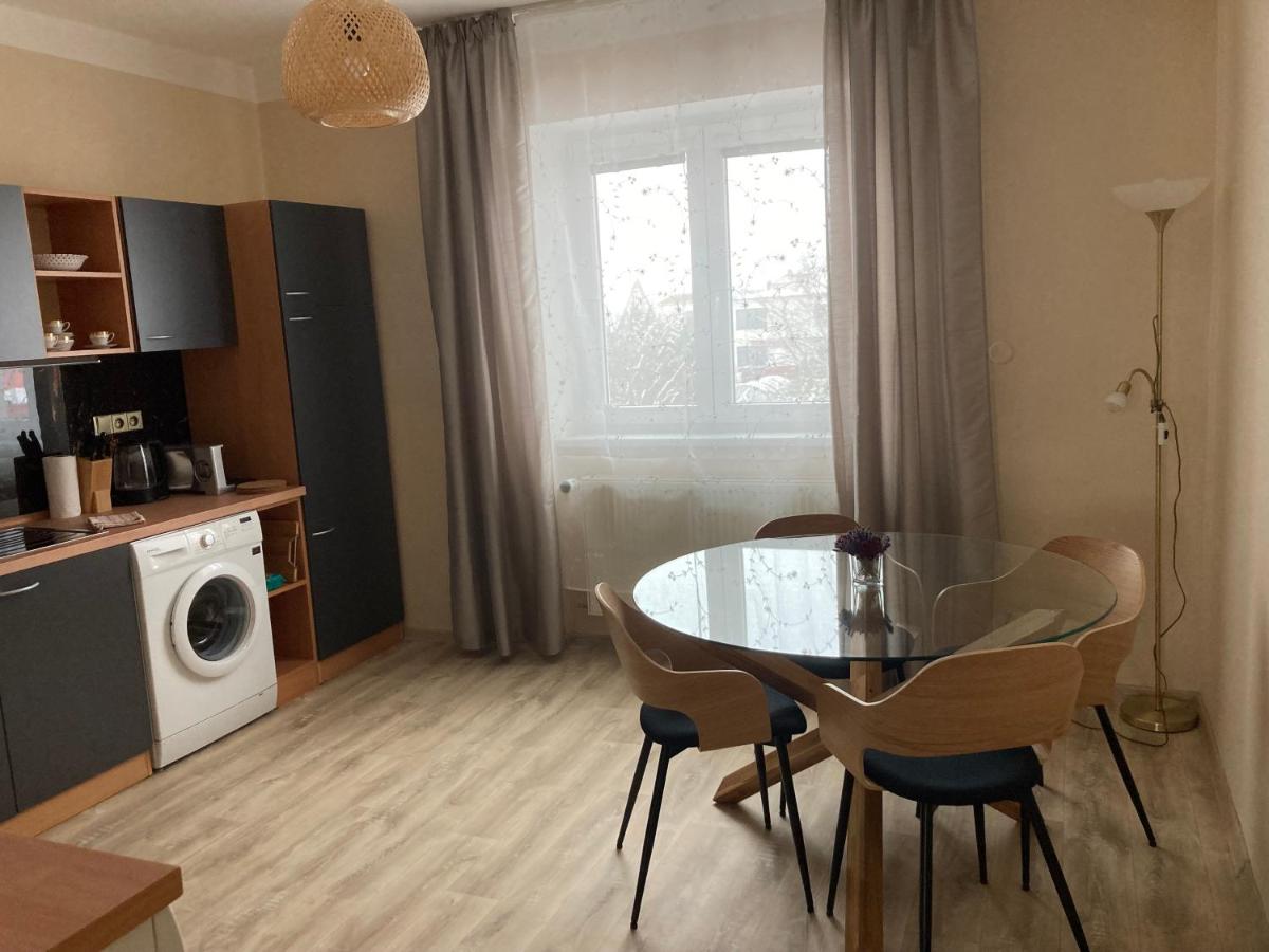 Apartment In The Garden - Housity