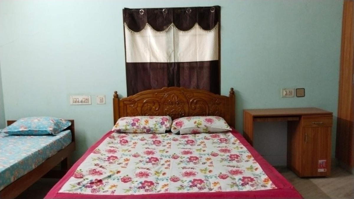 Home Away From Home - Housity
