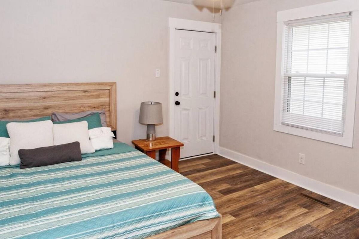 Newly Renovated Salem Road Ranch - Housity