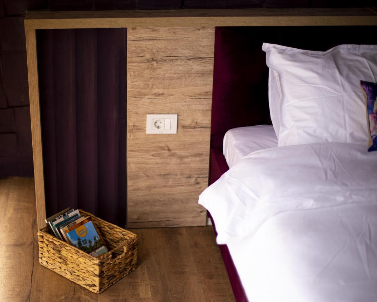 Anasta Guesthouse - Housity