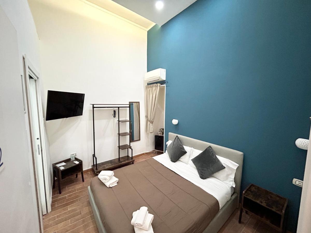 QUEEN 20 - PRIVATE ROOMS DUOMO - Housity