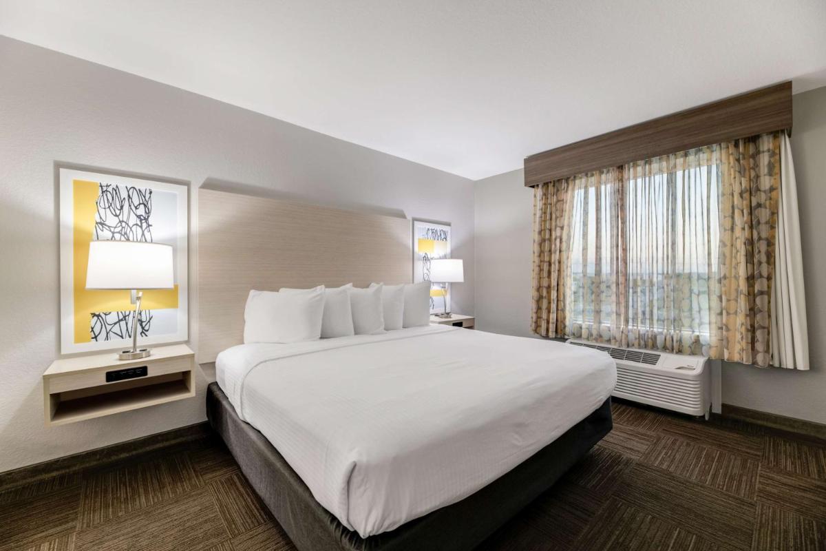 Best Western Auburndale Inn & Suites - Housity