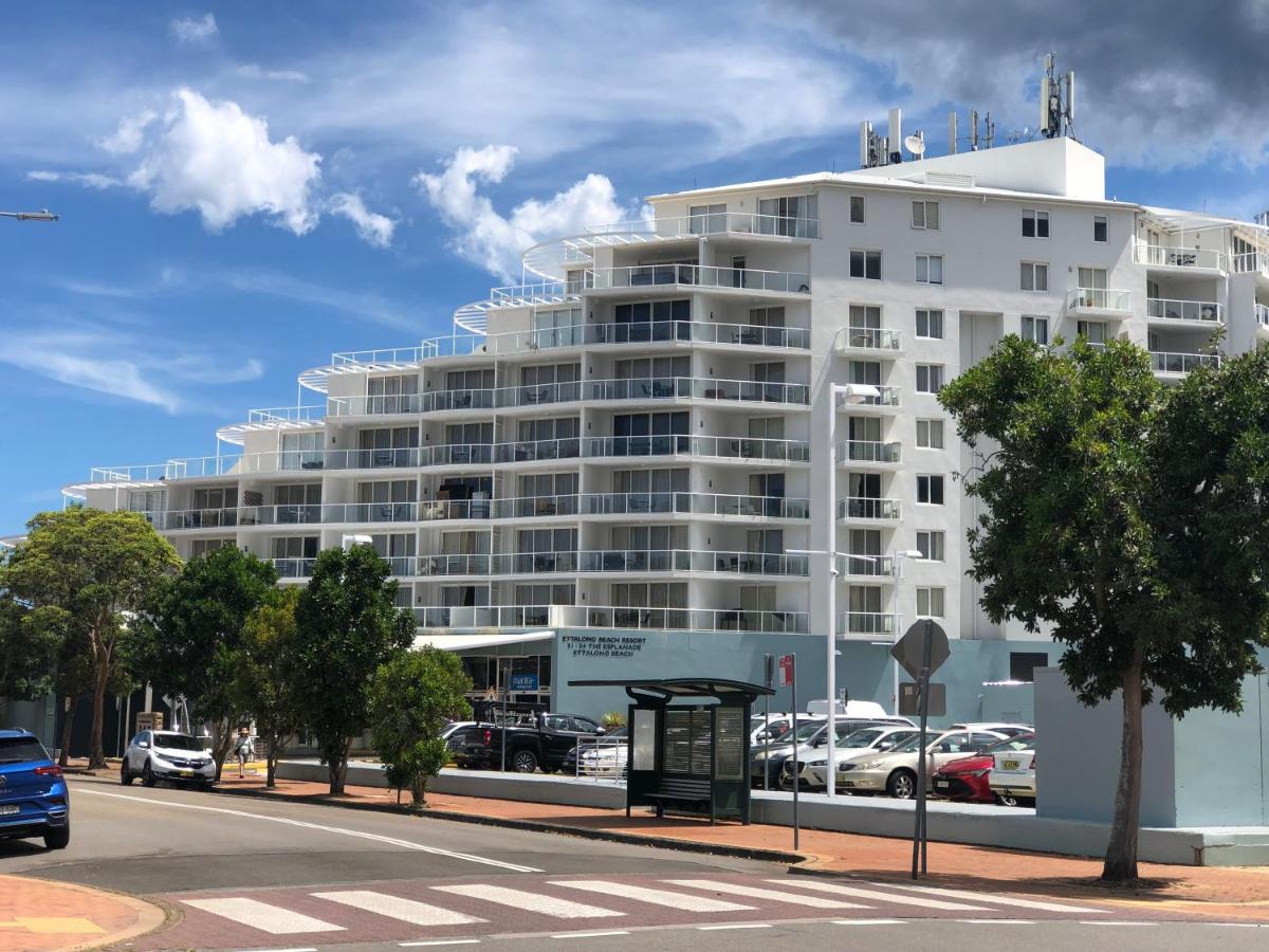 Suitetrails - BASE Holidays - Ettalong Beach Premium Apartments