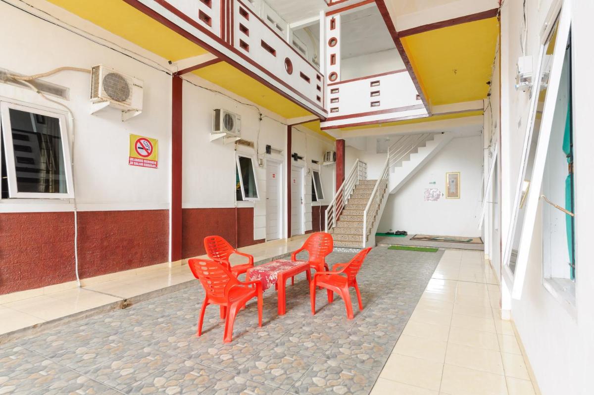 Suitetrails - RedDoorz Syariah near Institut Darmajaya Lampung