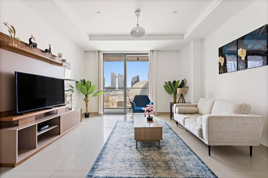 Phenomenal 1BR Burj Khalifa View at Boulevard Point - Housity
