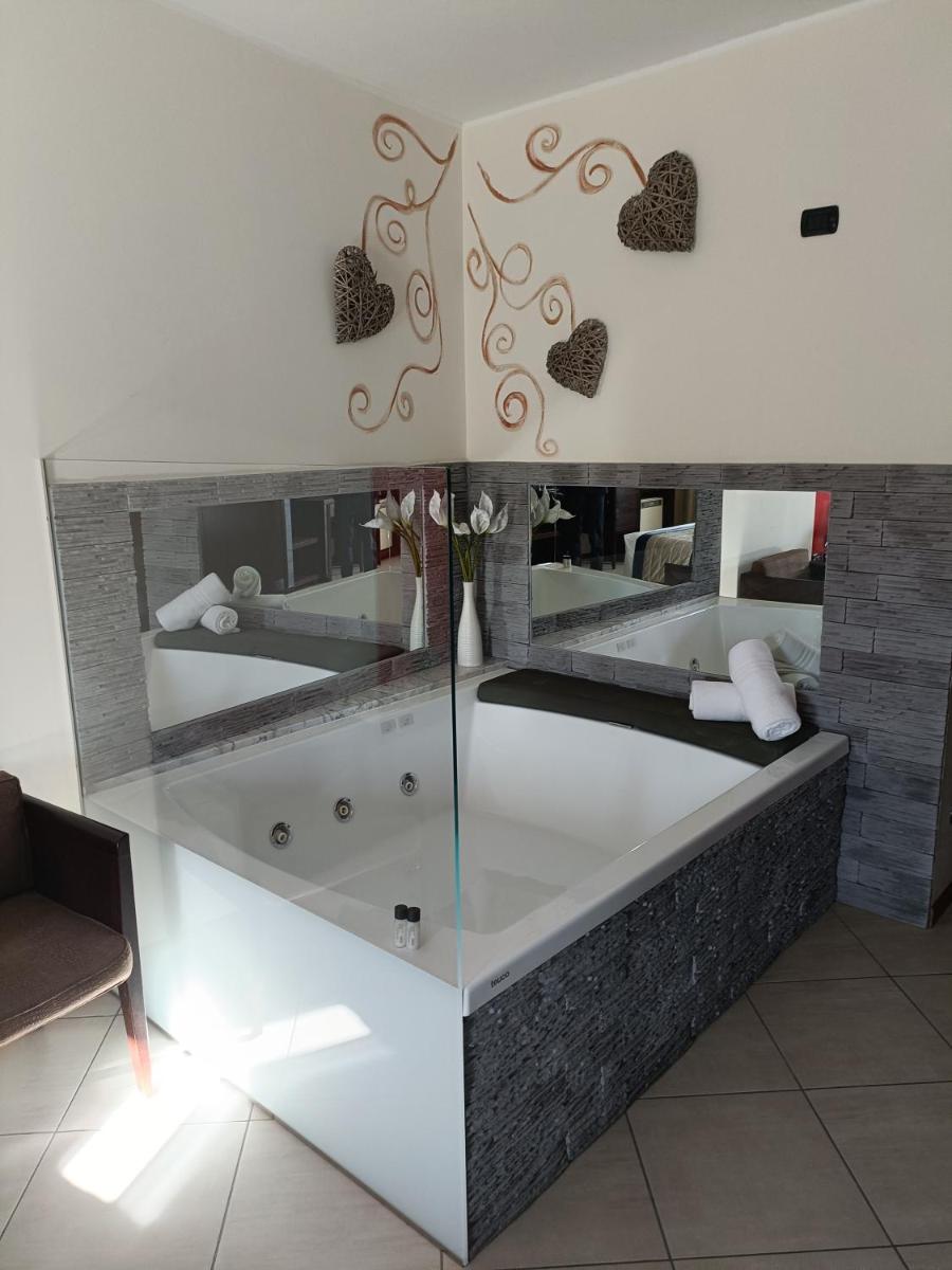 Green Hotel Ninfa - Housity