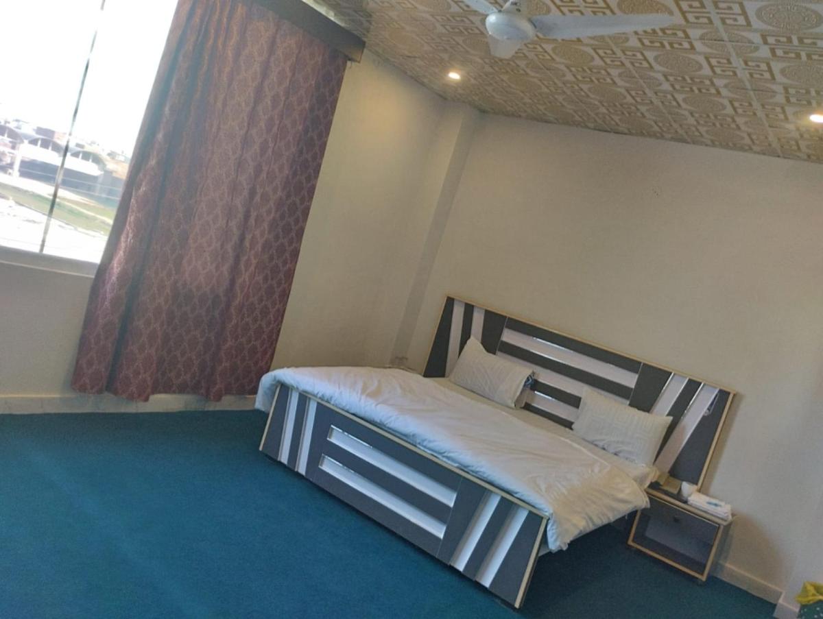 Hotel Royal Sweet - Housity