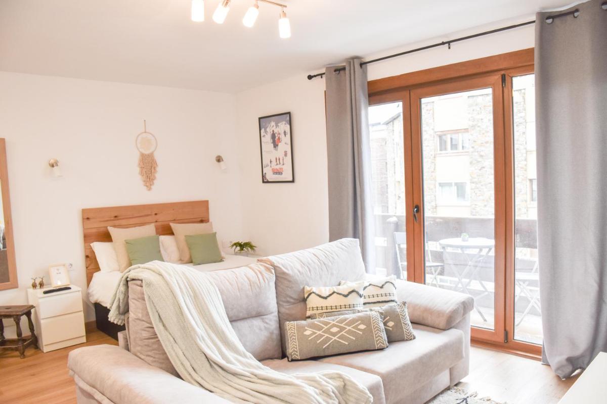 NEU II - Nuevo! Céntrico estudio en Pas de la Casa HUT2-8055 - Housity