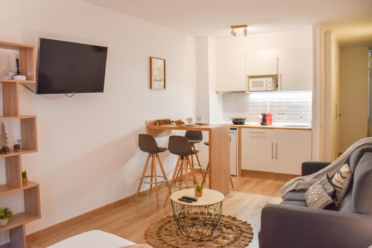 La Neu Studio neuf pour 4 pax en centre ville - Housity