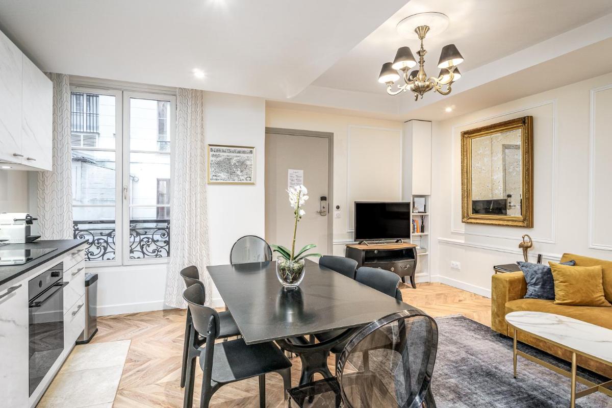 Apartments Du Louvre - Le Marais - Housity