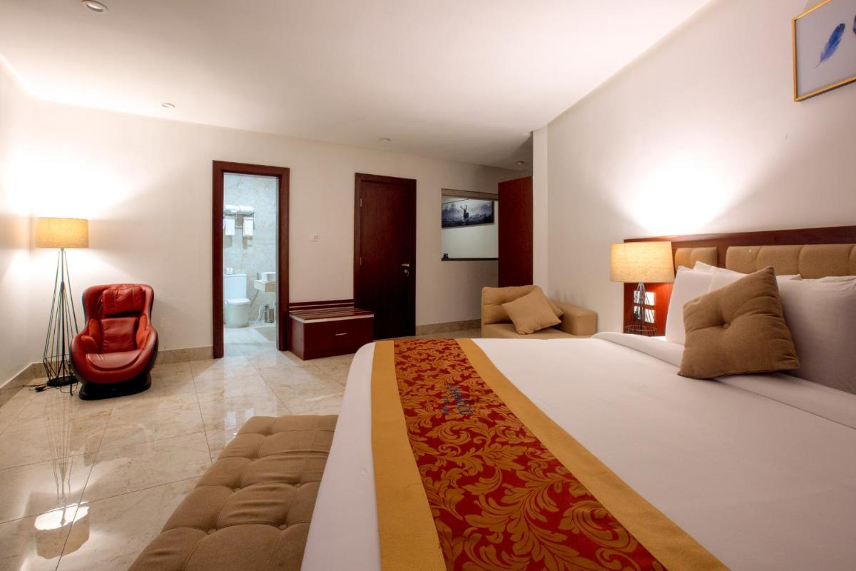 JOHNWOOD HOTEL by Bolton - Housity