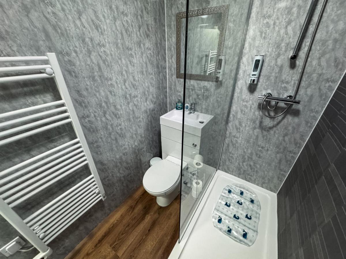 Billy's Place - Housity