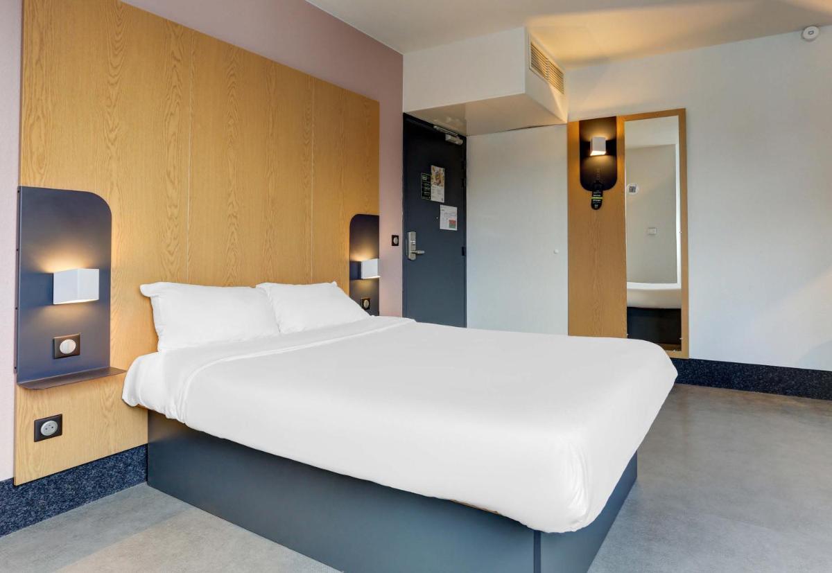 B&B HOTEL Reims Centre Gare - Housity