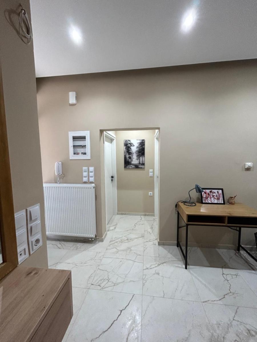 Silver House - Housity