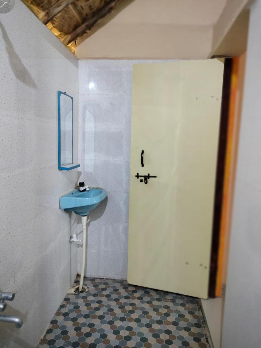 Evergreen Hampi (Raju's) - Housity