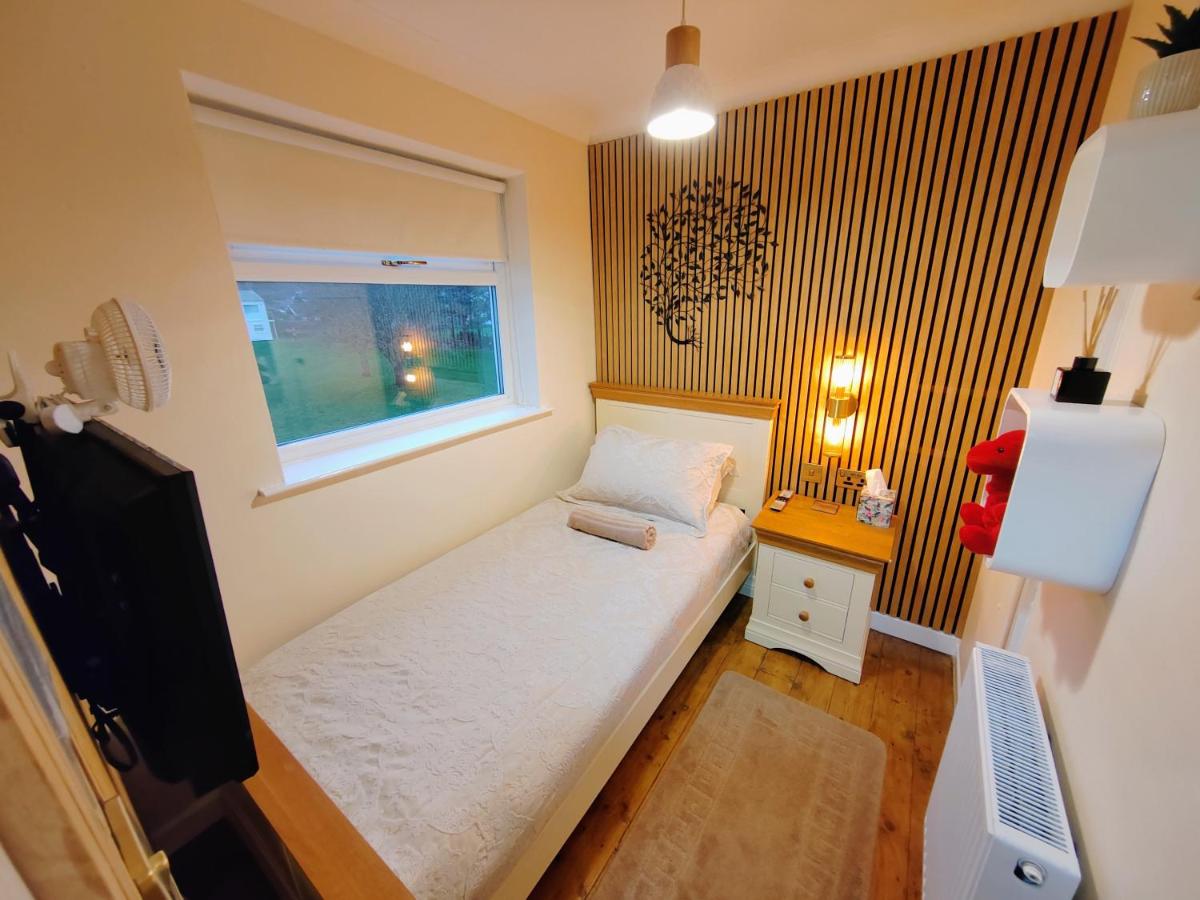 Castle View Guest House - Housity