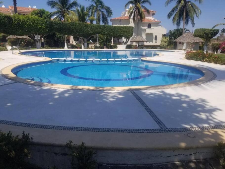 Suitetrails - Villa en club de golf marina Ixtapa