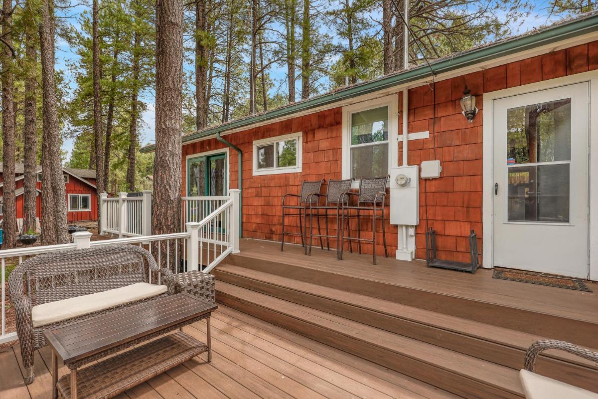 Remarkable Mountainaire Cabin - Stargazing in the Pines! - Housity