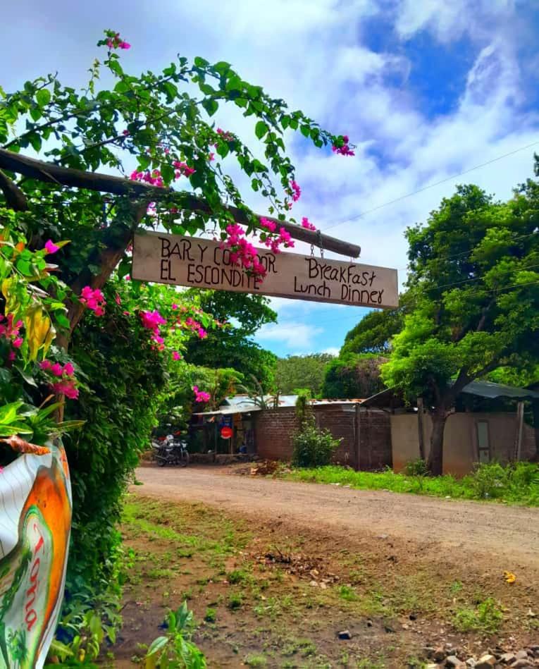 Restaurante El Escondite - Housity