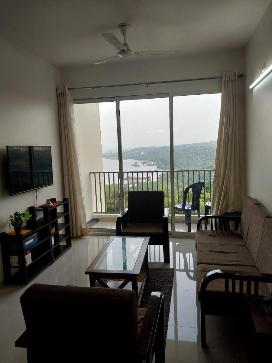Sea View with Balcony - Housity