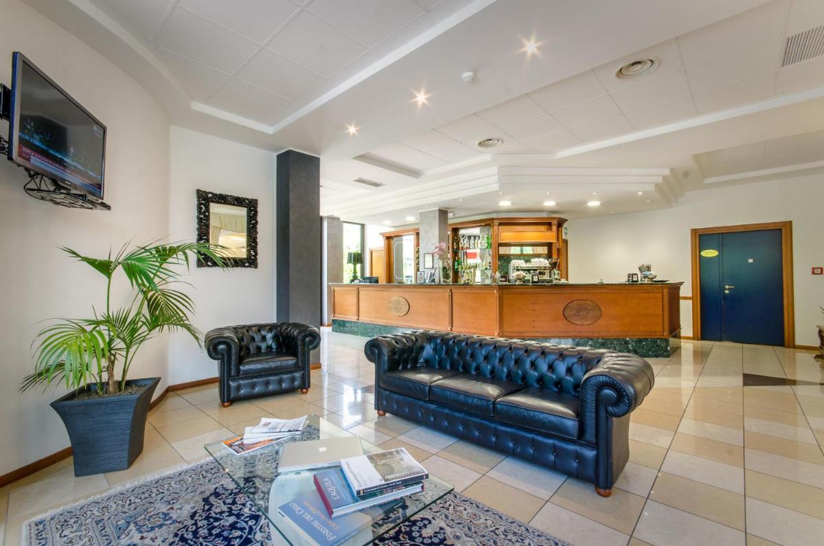 Hotel Federico II - Housity