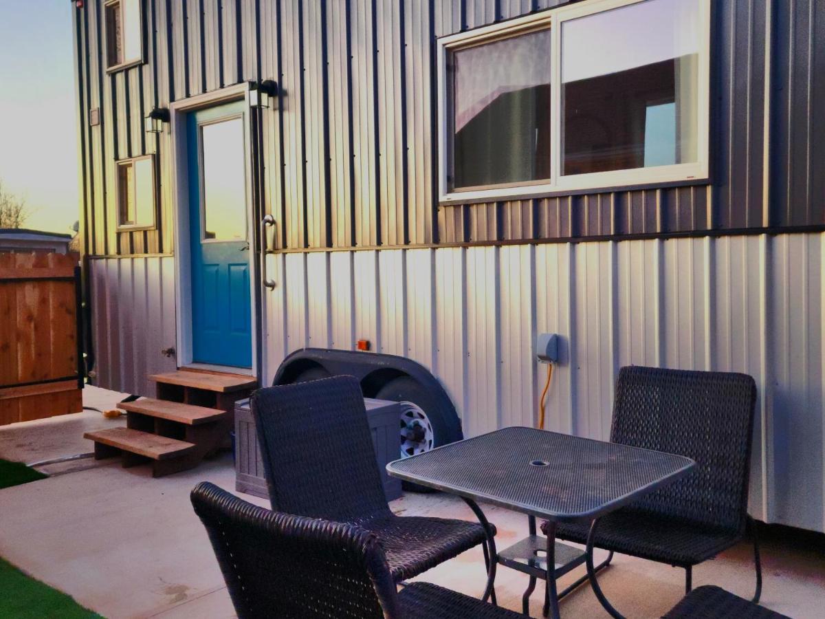 Tiny Home Hot Tub - Housity