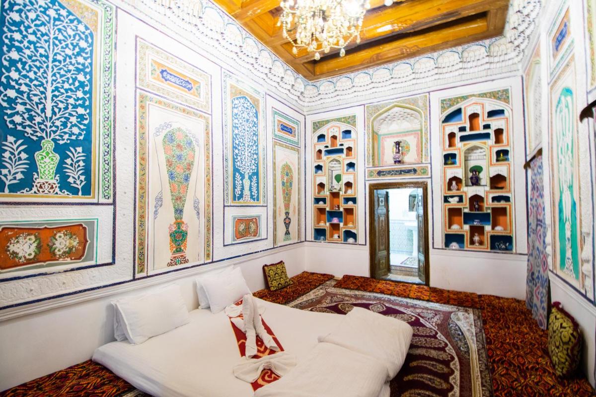 Hotel Zaringiz - Housity