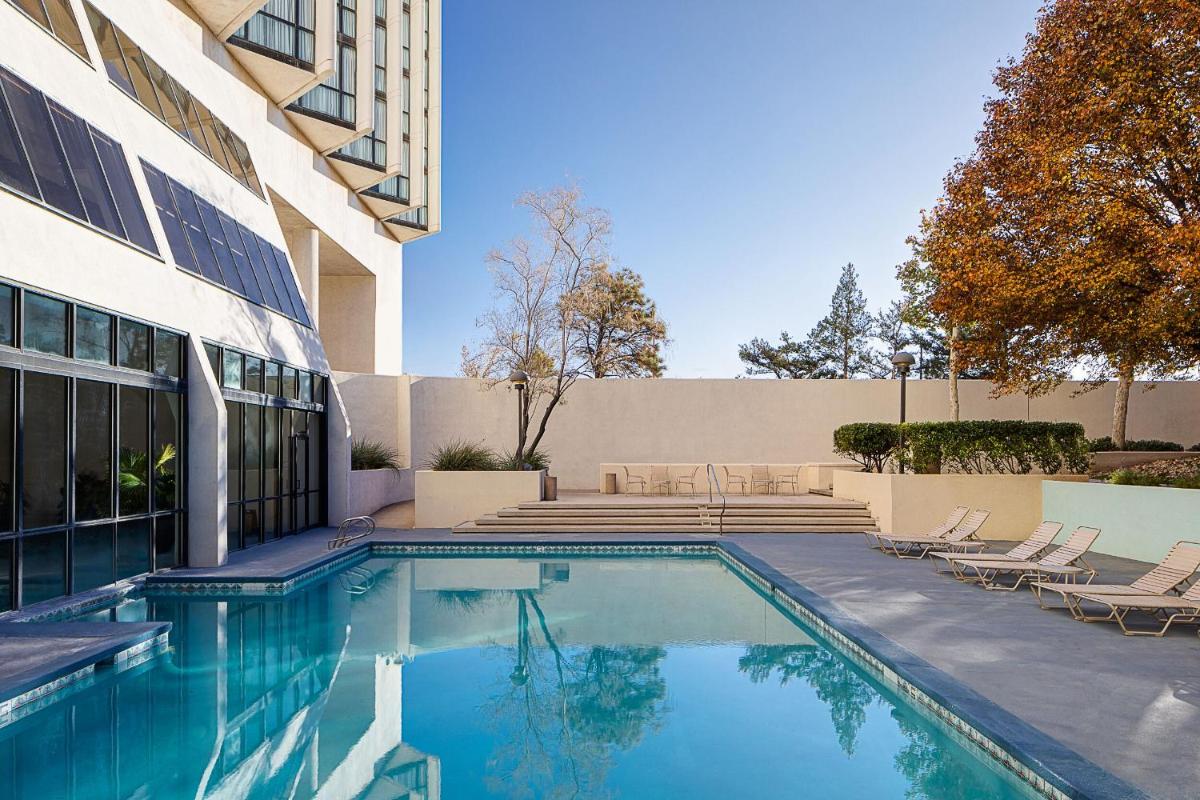 Marriott Albuquerque - Housity