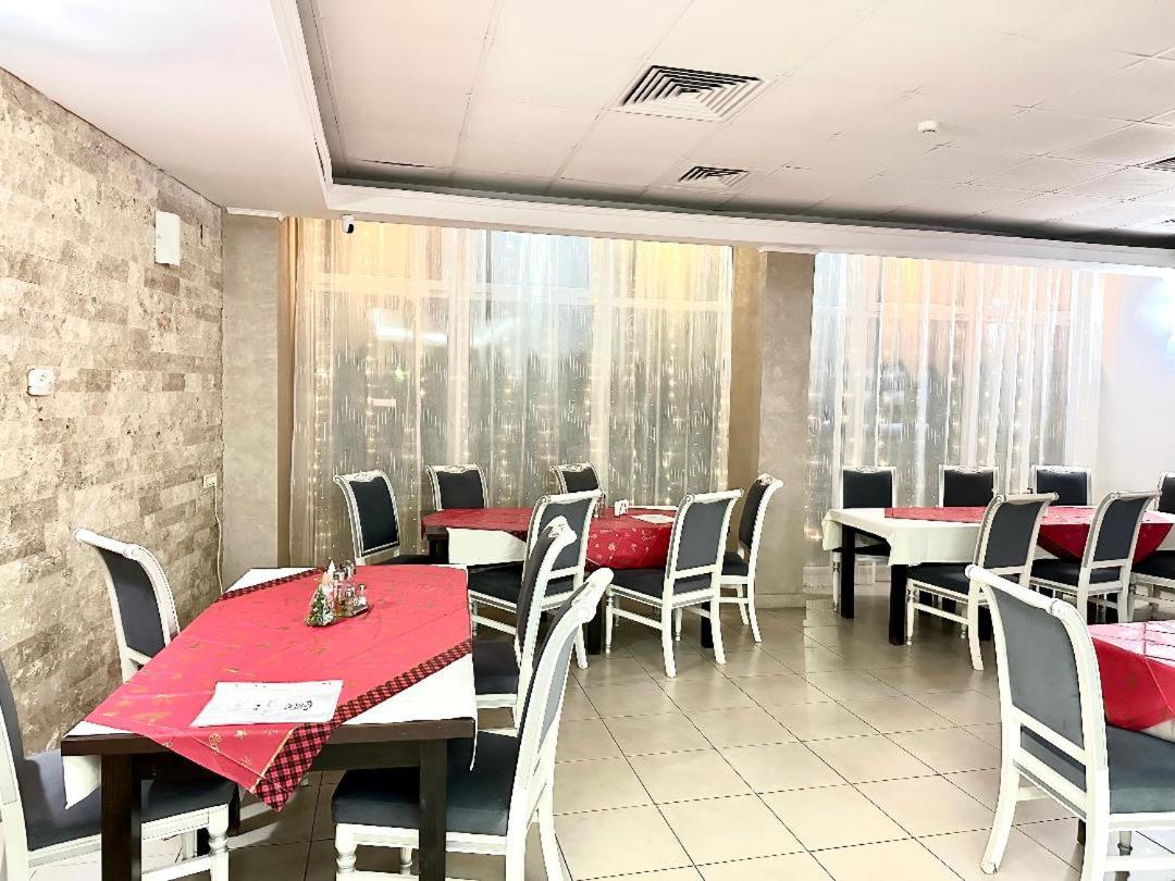 Hotel Riga - Housity