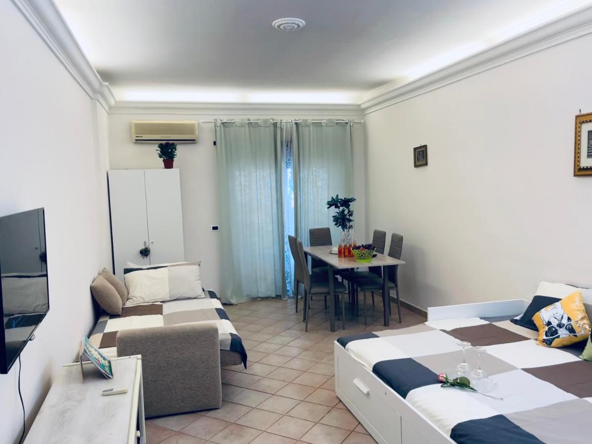 Angelina Suite - Housity