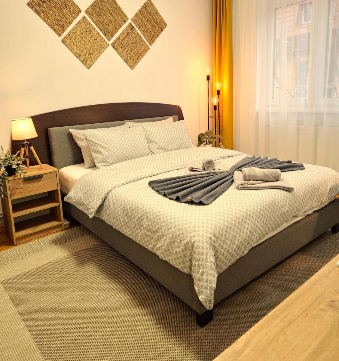 Tusmorez Central Apartment - Housity